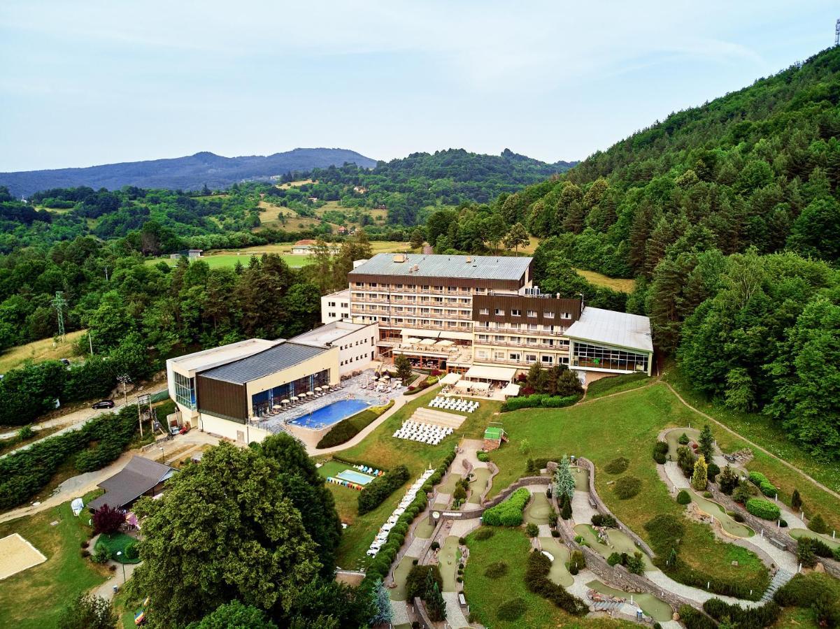 Hotel Sitno Forest Resort Vyhne Exterior photo